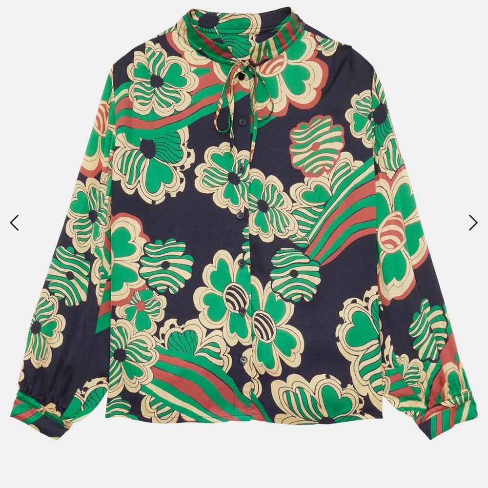 Tara Jarmon Clemson blouse in Nocurine - Picture 2 of 10